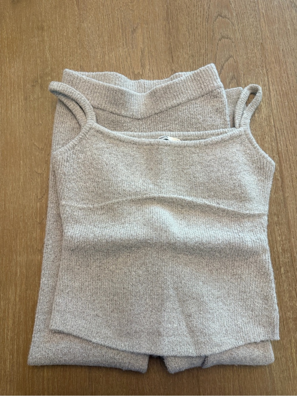 House of CB Rumi Tank and Sydney Leggings Set in Opal, Small - Picture 3 of 5
